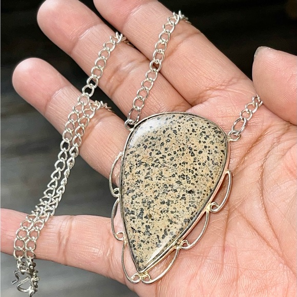 Beautiful Large Dalmatian Jasper Pendant Necklace 15” - 17” - Picture 3 of 10